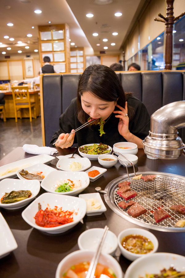  청담동 영천영화 한우등심 갈비살 육회비빔밥
