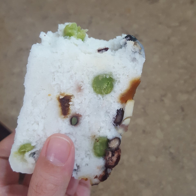  백설기 오랫만에 떡 먹었는데 맛나요