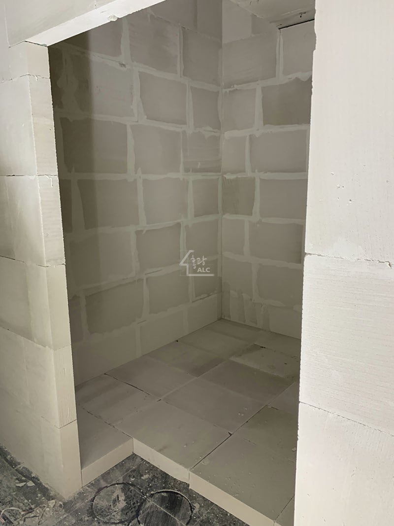 차별화ALC블록공법] 대구 신발벗고 들어가는 온돌마루식 코인노래방인테리어 내화·불연재 칸막이벽체 소방법규허가 준수한 최상 마감 처리  꼼꼼 ALC블록 정밀 시공 : 바닥 시공 포함 : 네이버 블로그