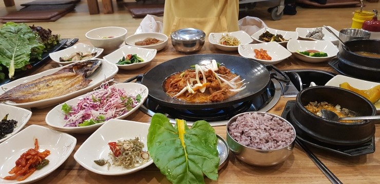  2019.. 2월25일 월요일!화성봉담 우렁쌈밥