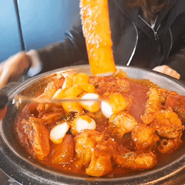  닭볶음탕은 하남닭뽂상회가 달달매콤하니 좋네요!