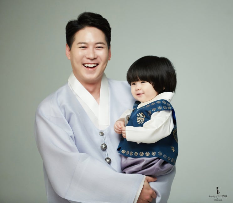  천안가족사진~ 서브컷도 화보처럼~ 박찬민 아나운서의 가족사진