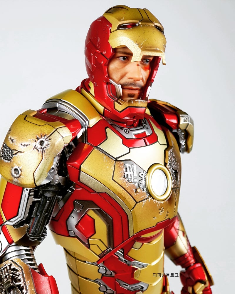언박싱 47] 핫토이 아이언맨3 아이언맨 마크42~언박싱!! 다이캐스트 아이언맨의 서막! : 네이버 블로그, image size:800x1000