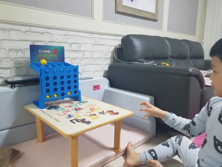 커넥트4샷 온가족이 다할수 있는 파티게임 ! 커넥트4샷 온가족이 다할수 있는 파티게임 !