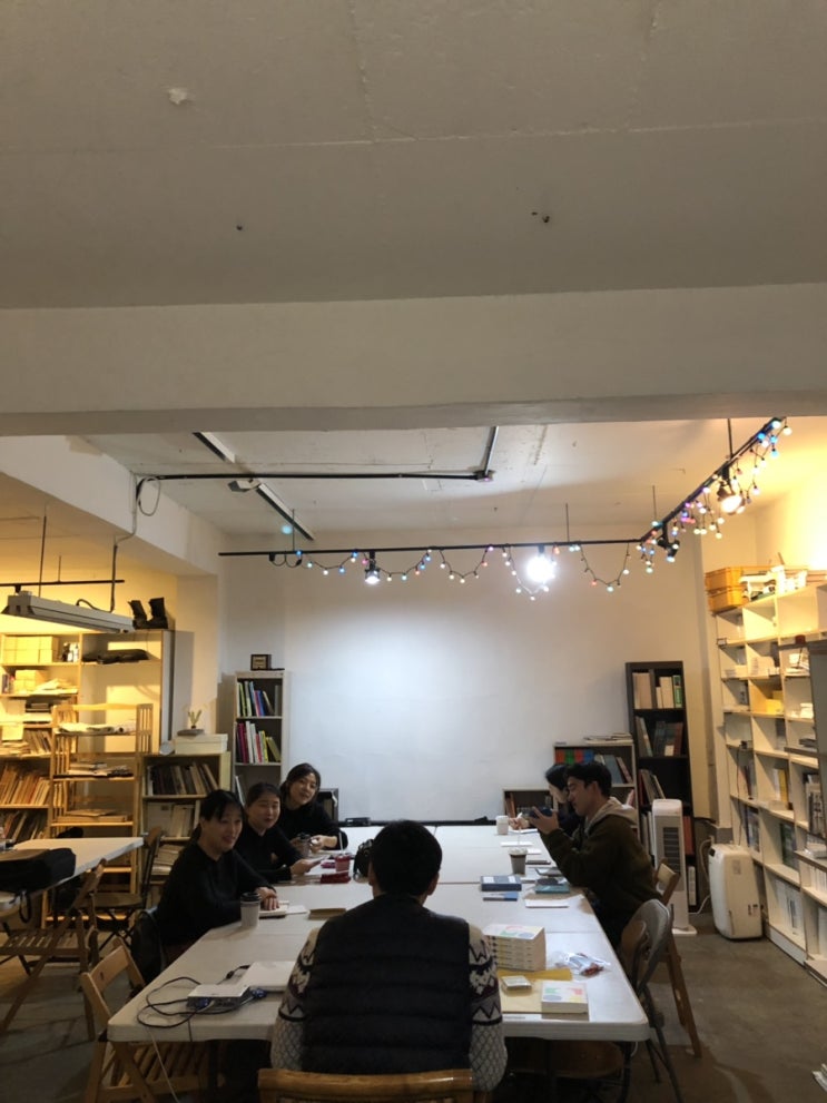 당글어시 김종완 북토크 시작