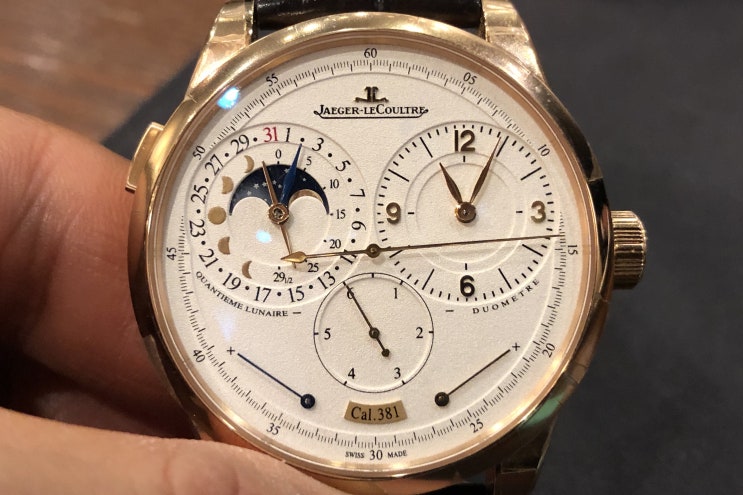  예거 르쿨트르 듀오미터 퀀템 루너(Jaeger Lecoultre Duomètre Quantième Lunaire) 40.5  둘러보기.