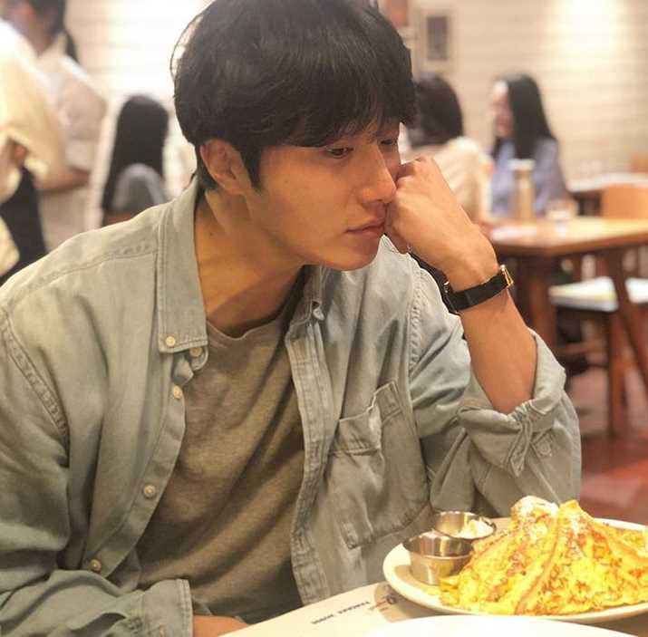  정일우 나이 키 군대 사진 인스타그램 한눈에 보기