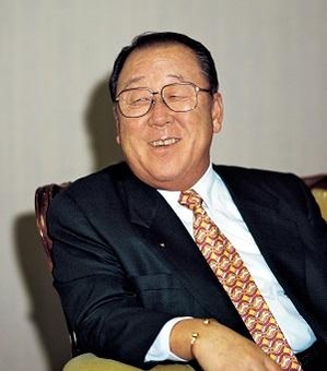  박용곤, 전 두산 회장 별세
