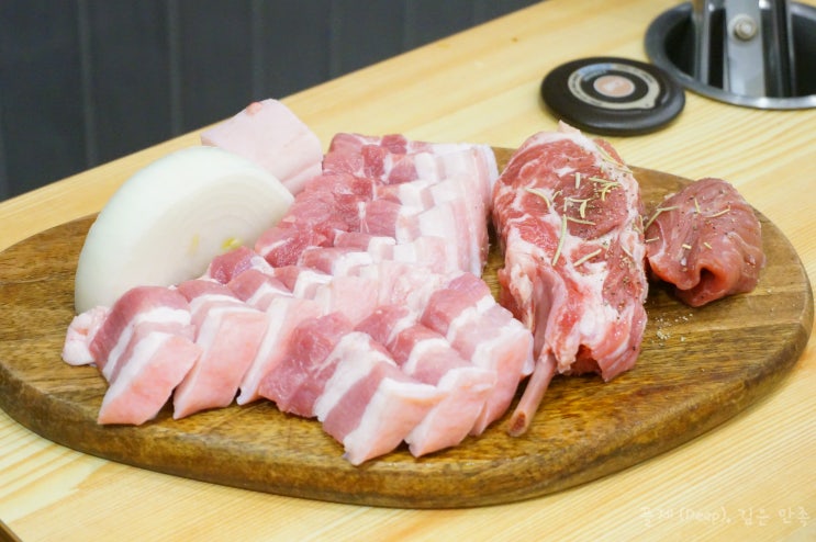  안산 맛집 상록수 쉐프의 정육점 삼삼데이에 존맛탱 겹살집 뿌시긔