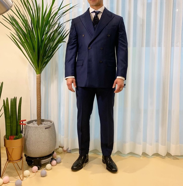  트렌디한 핏 천안 맞춤정장 ‘스트라입스’ 윤종x님의 스트라이프 더블 수트