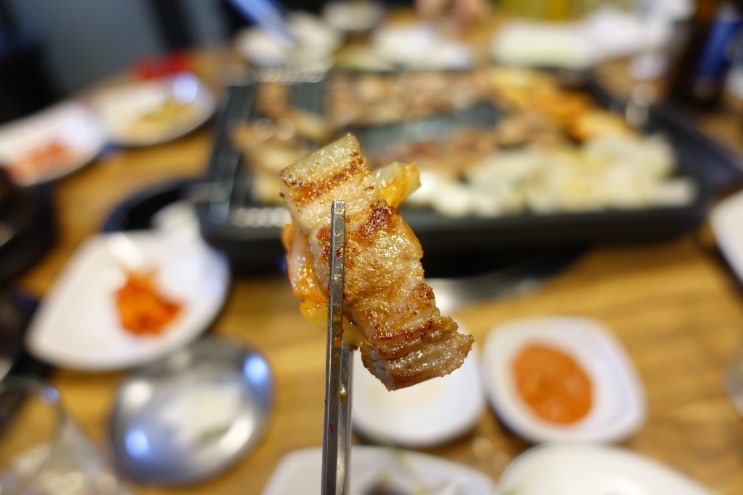 신천역삼겹살 뚜오&낙이 부부가 반한 꽃돼지생삼겹