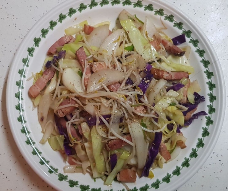  친구 최여사표 건강레시피 (훈제돼지고기 야채볶음)
