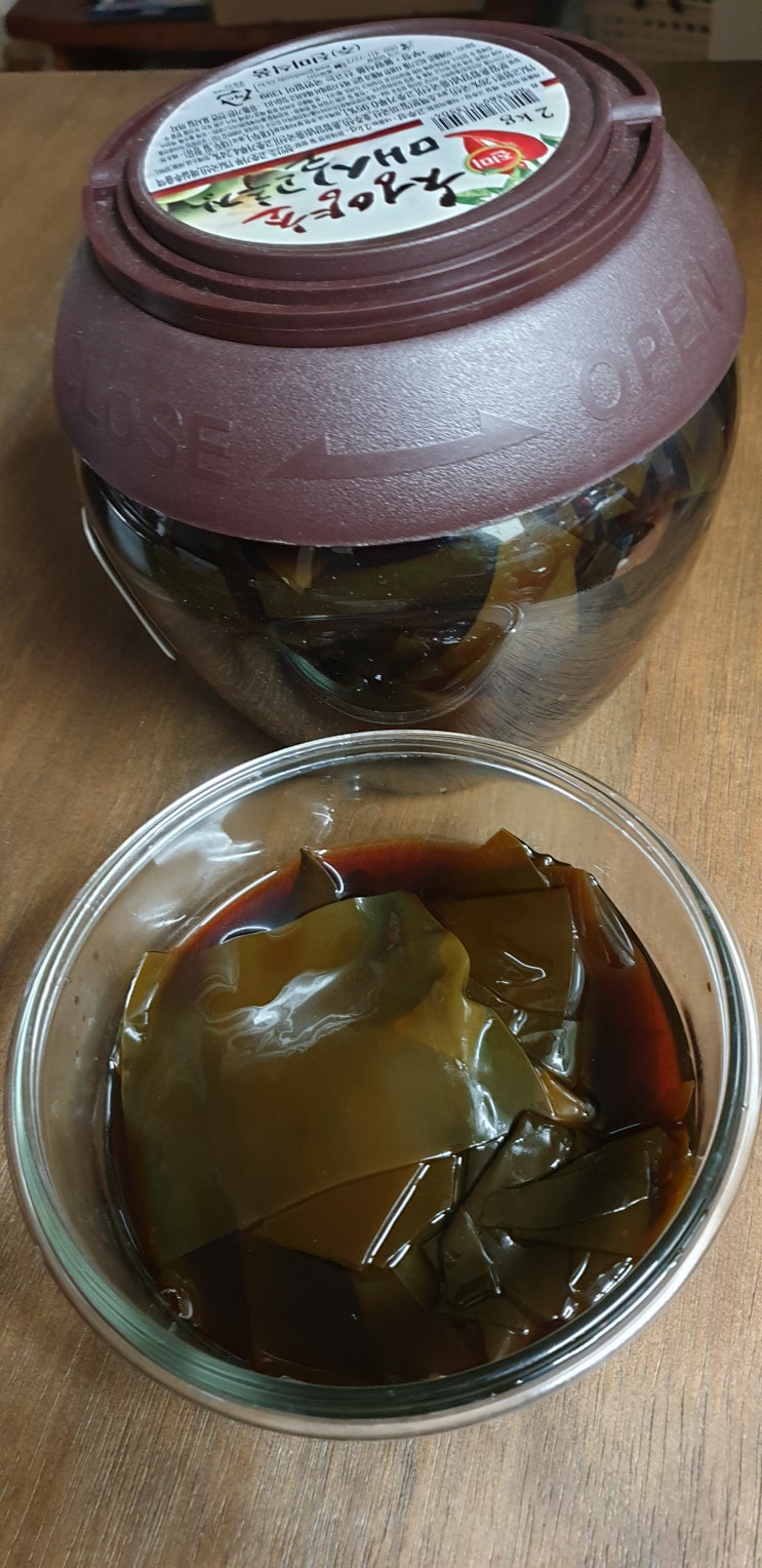  다시마 장아찌.