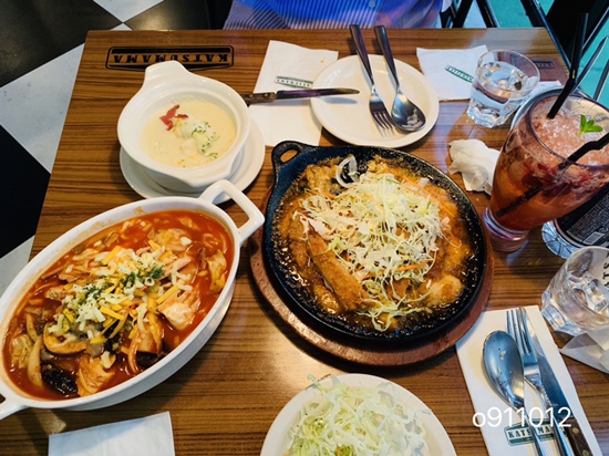  정자동 핫플 카츄마마에서 퓨전돈까스 먹음