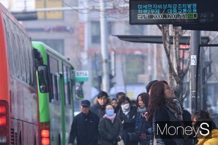 전국 '뒤덮은' 미세먼지, 전용보험도 나왔다