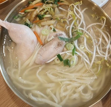  sbs생방송투데이 닭칼국수 방송맛집어디? 서울 화곡역 수한무닭칼국수