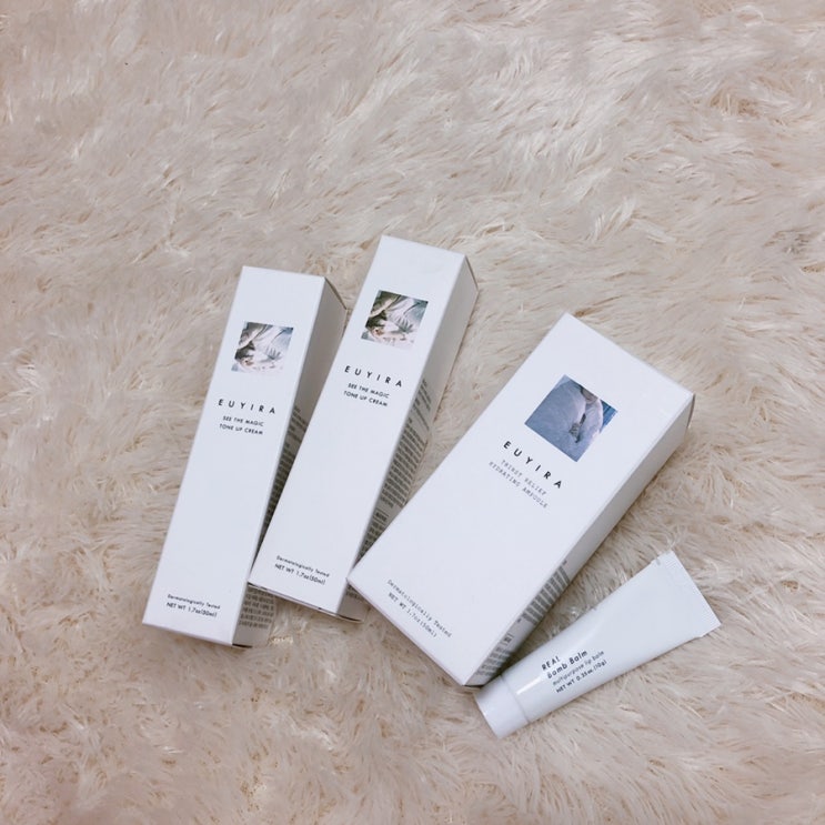  랄라블라 / 유이라 톤업크림  / 아리따움 모노아이즈 / 뉴발란스 CRT300CL