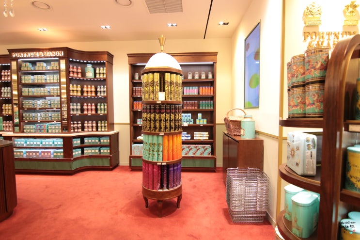  신세계백화점 강남점 포트넘앤메이슨(Fortnum&Mason) 프리미엄 홍차를 즐기자.