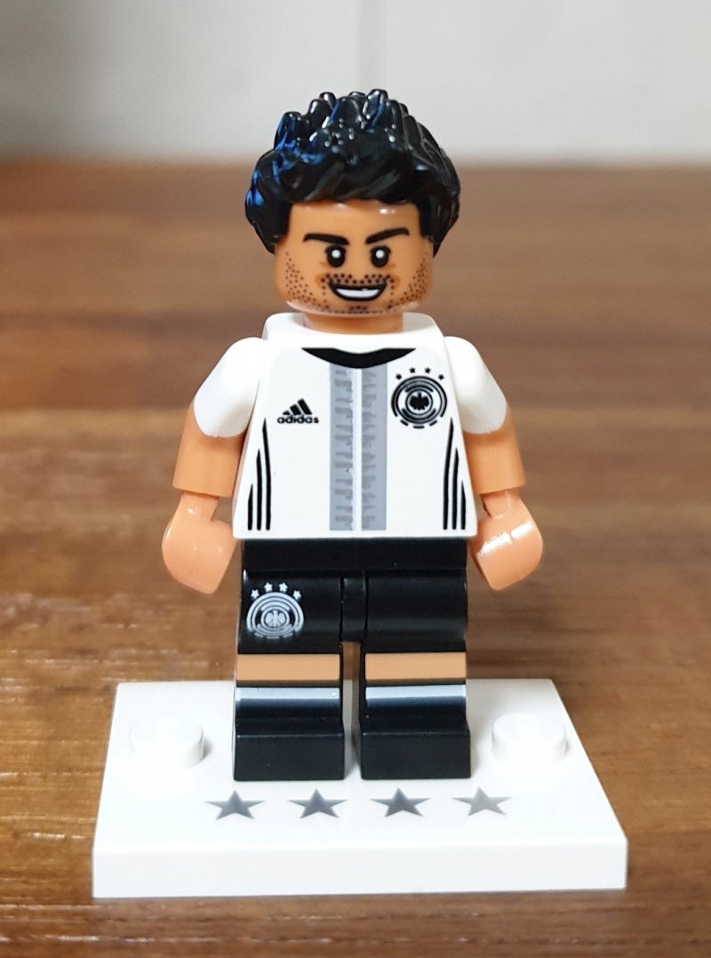 리뷰] 레고 71014 독일국대 미피(feat. 마징가케이스) : 네이버 블로그, image size:800x1078