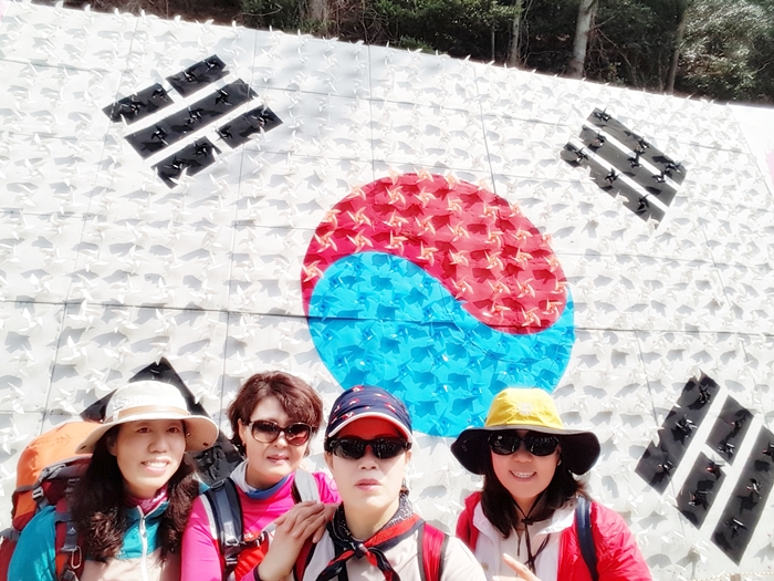 배틀트립 부산편 정시아&오승은 소막마을,돼지국밥 가슴아픈사연 들어보니(설민석 나이)