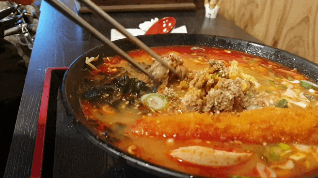  신촌 일본 라멘 전문점 81번옥[2019.03.07]