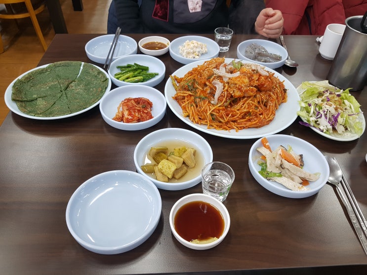  사랑하는 어머니와 함께하는 맛있는 해물찜