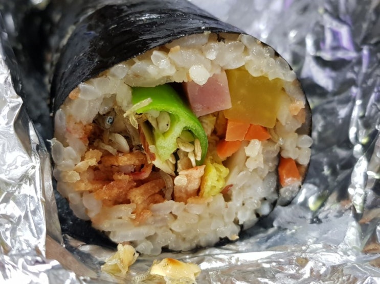  청담맛집-튀긴맛살이 들어간 마녀김밥