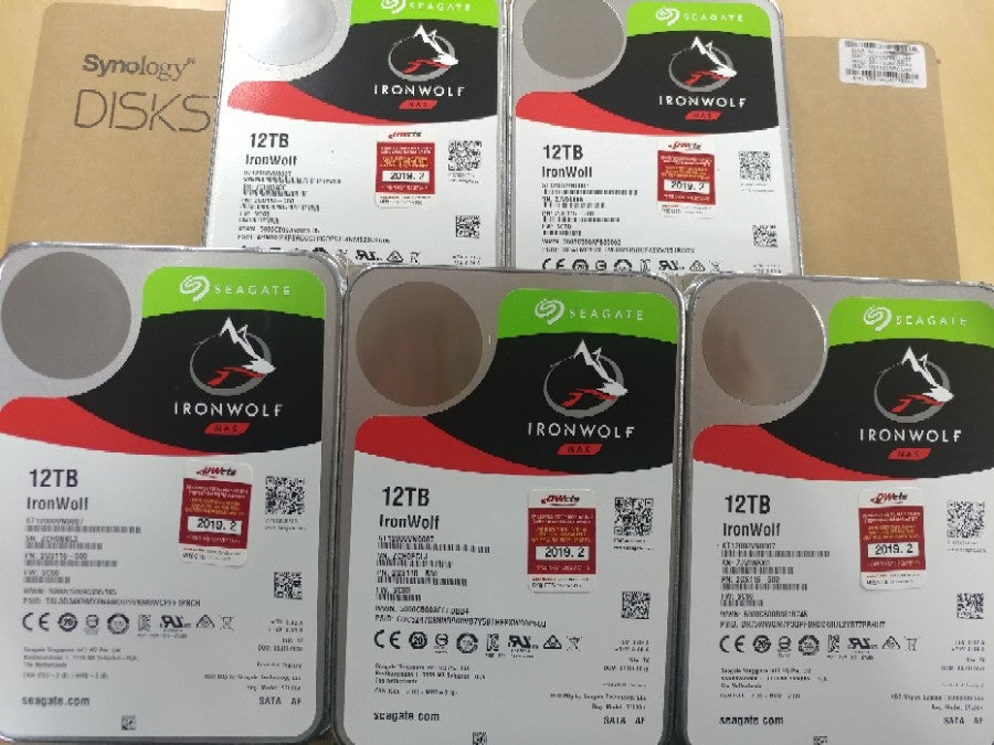 시놀로지 나스 12TB 5개, RAID 5 설치 용량은? 현장 사진 5