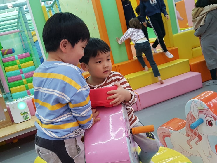  [55개월/40개월] 한뼘 더 큰 아이들+새로운유치원적응기+그리하여 다시 봄...