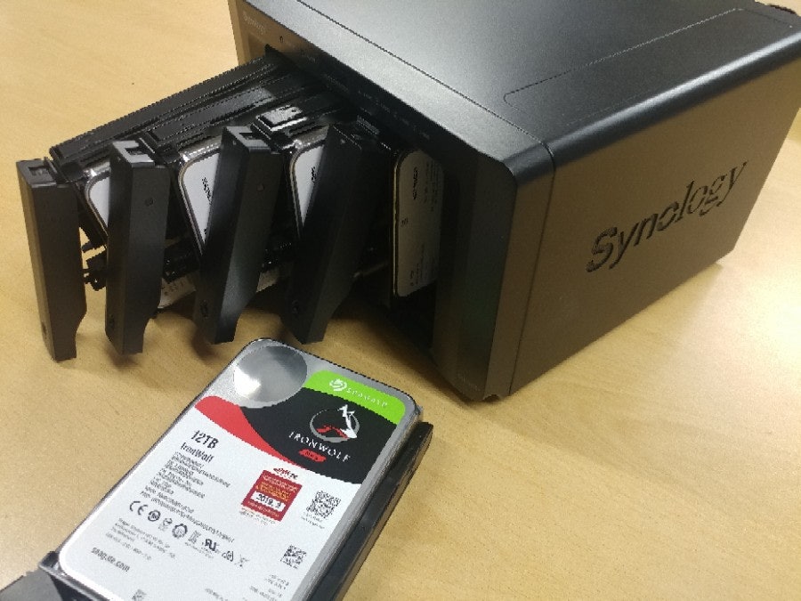 시놀로지 나스 12TB 5개, RAID 5 설치 용량은? 현장 사진 7