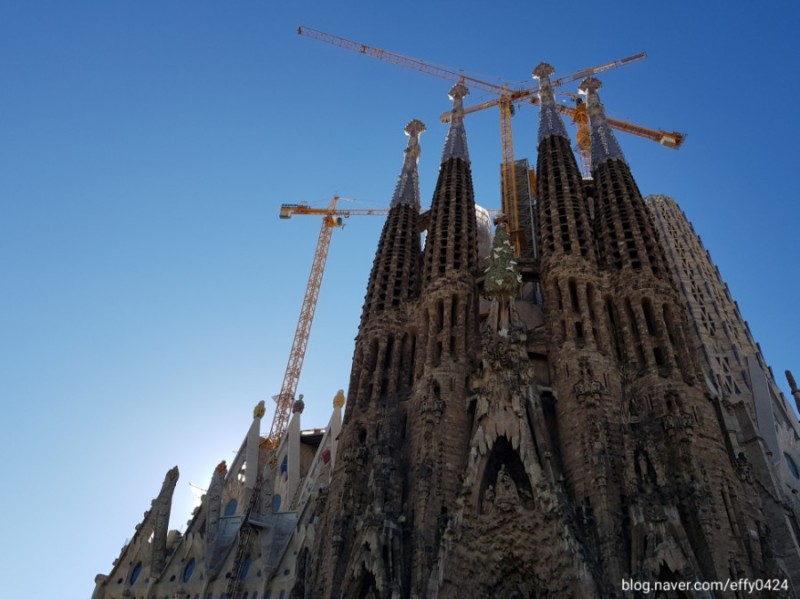 스페인 바르셀로나 잡담 : 가우디 건축물 이야기 4.구엘 저택, 가우디와 피카소 : 네이버 블로그