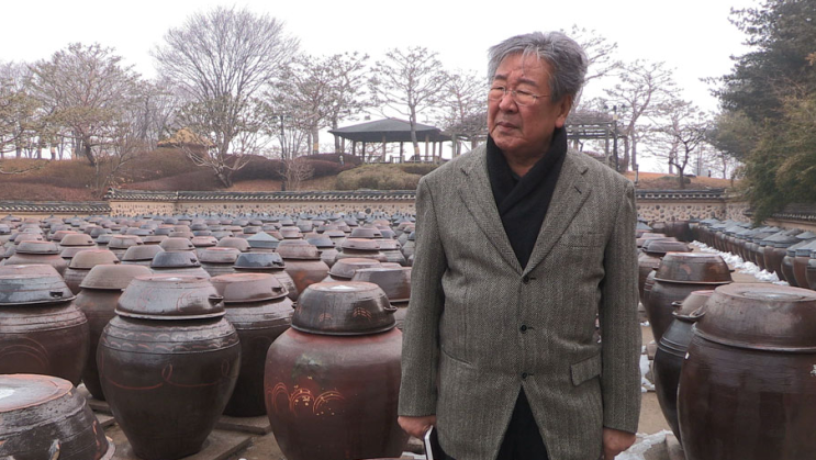 KBS 한국인의 밥상 맛의 비밀, 숨쉬는그릇 푸레도기 배연식씨,100년넘은 4대 무쇠주물장 가마솥 김종훈부자,한지꼬아만든 지승그릇공예 최영준장인,나무도마작가,배명순요리연구가 애쑥탕