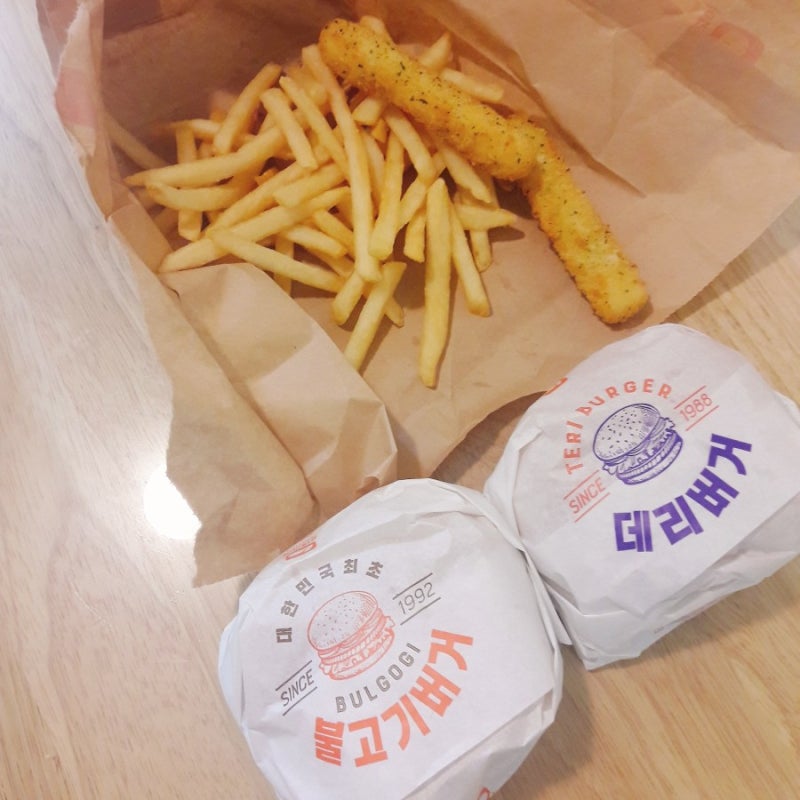 롯데리아 불고기버거, 데리버거 차이(가격 및 내용물?) : 네이버 블로그 롯데리아 불고기버거, 데리버거 차이(가격 및 내용물?) : 네이버 블로그