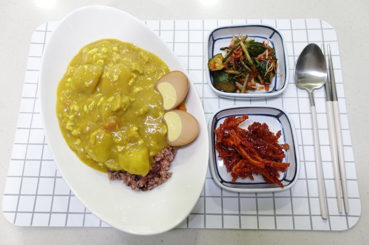  반찬쇼핑몰추천 _ 계절별 제철반찬을 먹을수 있는 "12月식탁"
