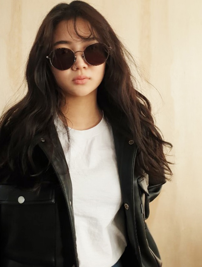  스프링스트링스 /  김은비선글라스/ 앙코르 선글라스 /변정수선글라스