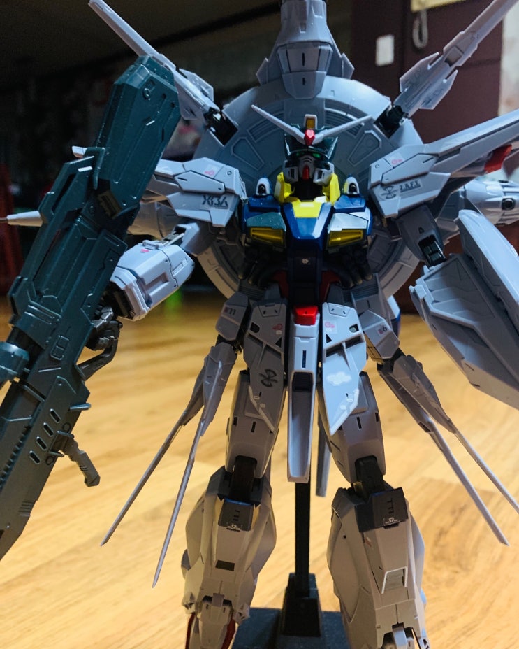   MG 프로비던스 건담 