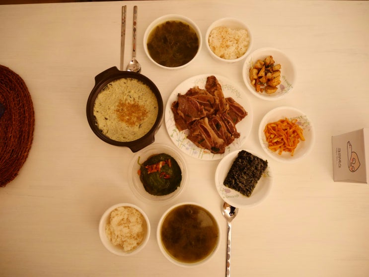  오늘 뭐 먹었지? / 계란볶음밥. 갈비. 계란찜.