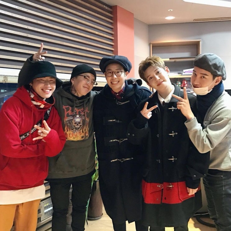  오늘도 평화로운 블락비: 박경의 <꿈꾸는라디오>