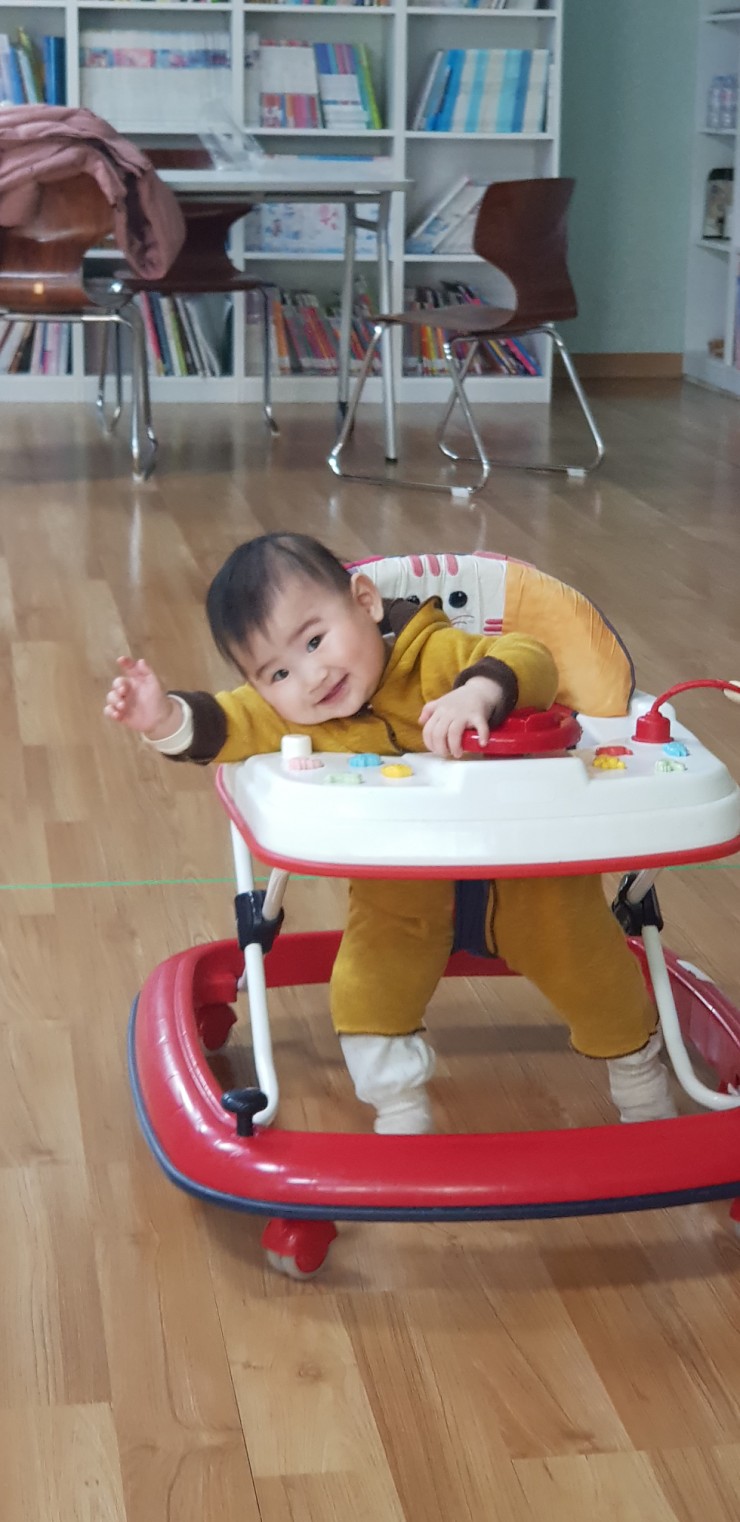  호반다섯소나무작은도서관 모든이의 엔돌핀 최하나.김민경