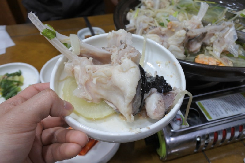 [부산활아구 추천] 양 많은 수영 남천동 존맛 아구 수육 맛집 식당은 여기!!! - 바다 활아구 : 네이버 블로그