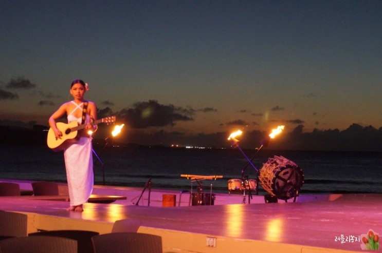 괌 여행 :: 더 비치바 타오타오타씨 공연(원주민 공연)보며 노을 감상은 덤