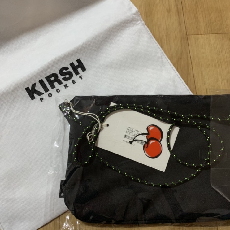  키르시 포켓 사코슈 백 