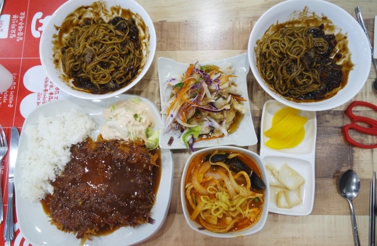  간석동짜장면_국민짜장2900원 / 짜장면, 돈까스+짬뽕set+미니탕수육