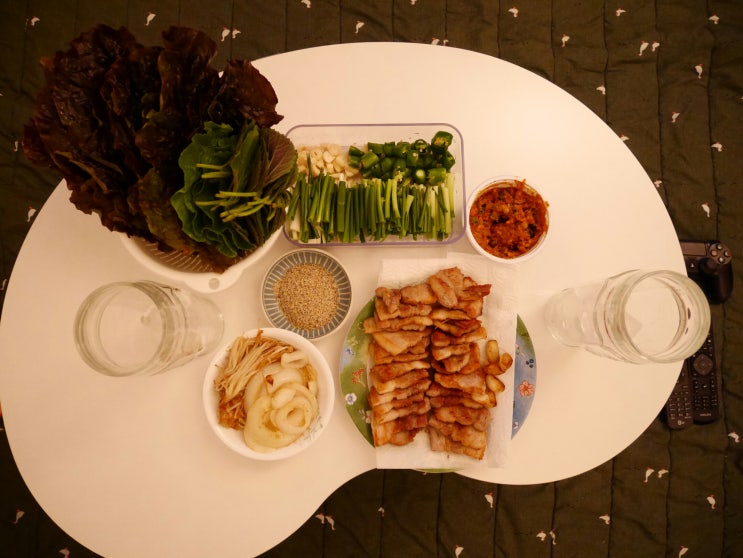  오늘 뭐 먹었지? / 삼겹살 파티. 잡채밥.