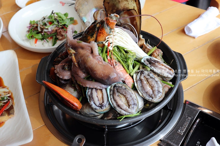  신봉동 맛집 외식타운 연평도 해물탕 랍스타서비스는 진짜였다.