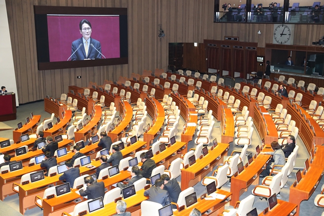  윤소하 “한국당, 더 늦기 전에 연동형 열차 타야”