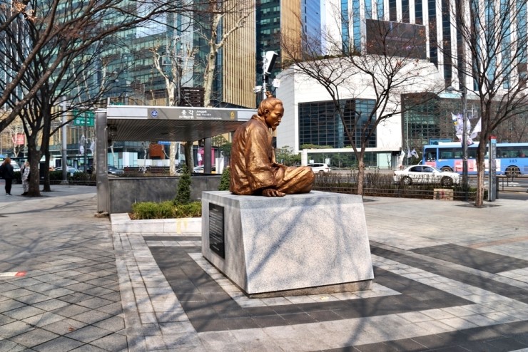  녹두장군 전봉준 동상  -  서울중구여행
