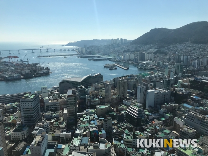  갈림길 들어선 지방 대장주 분양시장..대구 '후끈' 부산 '시들'
