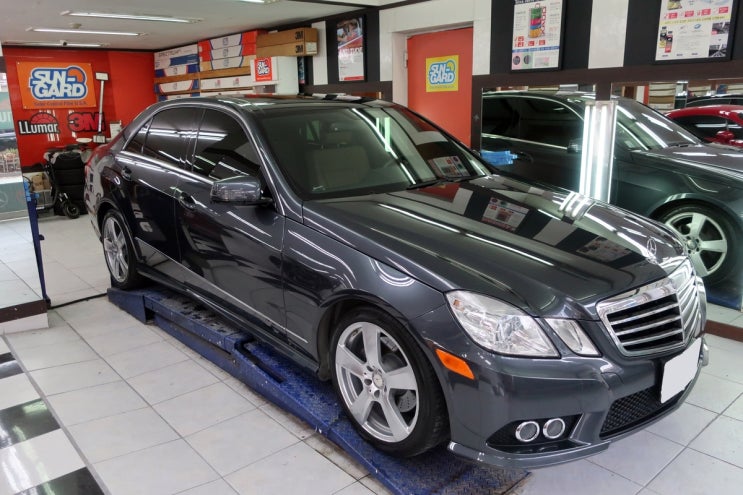  [마포구 본점 모터큐브] 벤츠 W212 E 350 앞 펜더 덴트