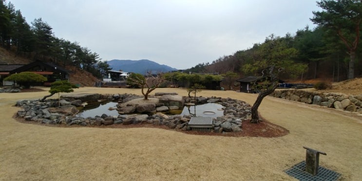  산청여행 작아서 더 아름다운 절집 수선사 조경과 정낭(淨廊)